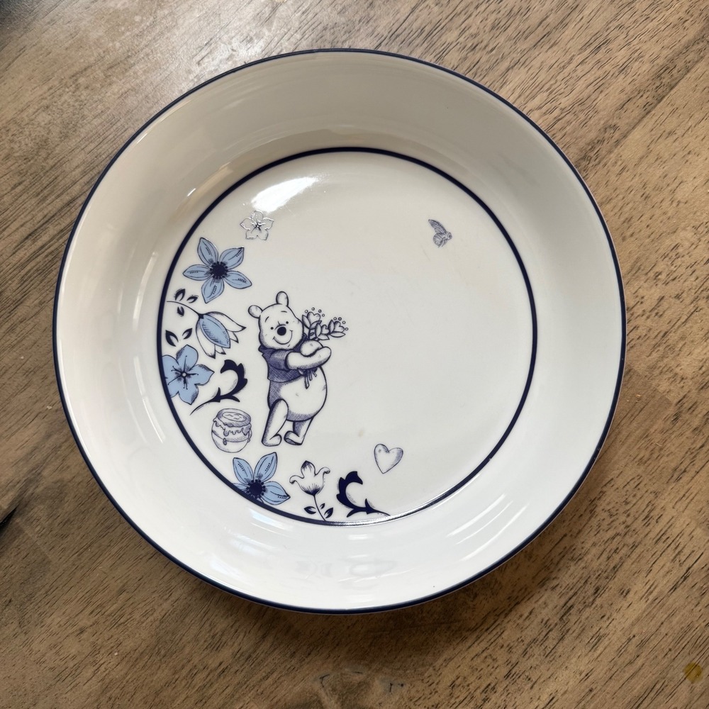 Disney‎ Winnie the Pooh Zrike Brands Blue White Floral Ceramic Serving Bowl 8.5"